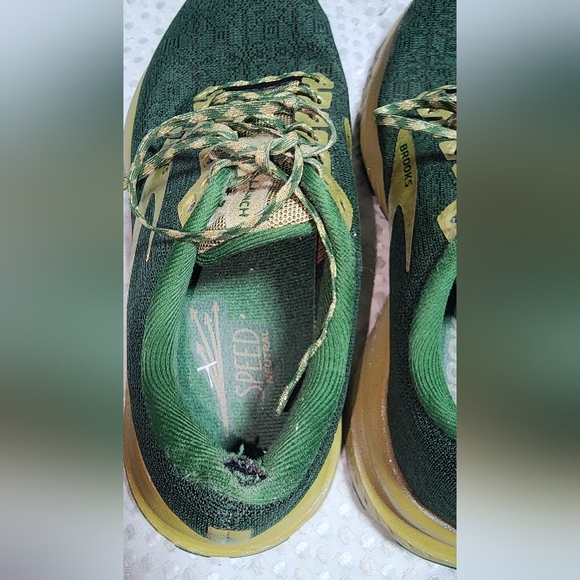 BROOKS GUC WOMEN'S SIZE 7 LAUNCH 7 LUCKY SHAMROCK RUNNING SNEAKERS SHOES - Picture 4 of 11